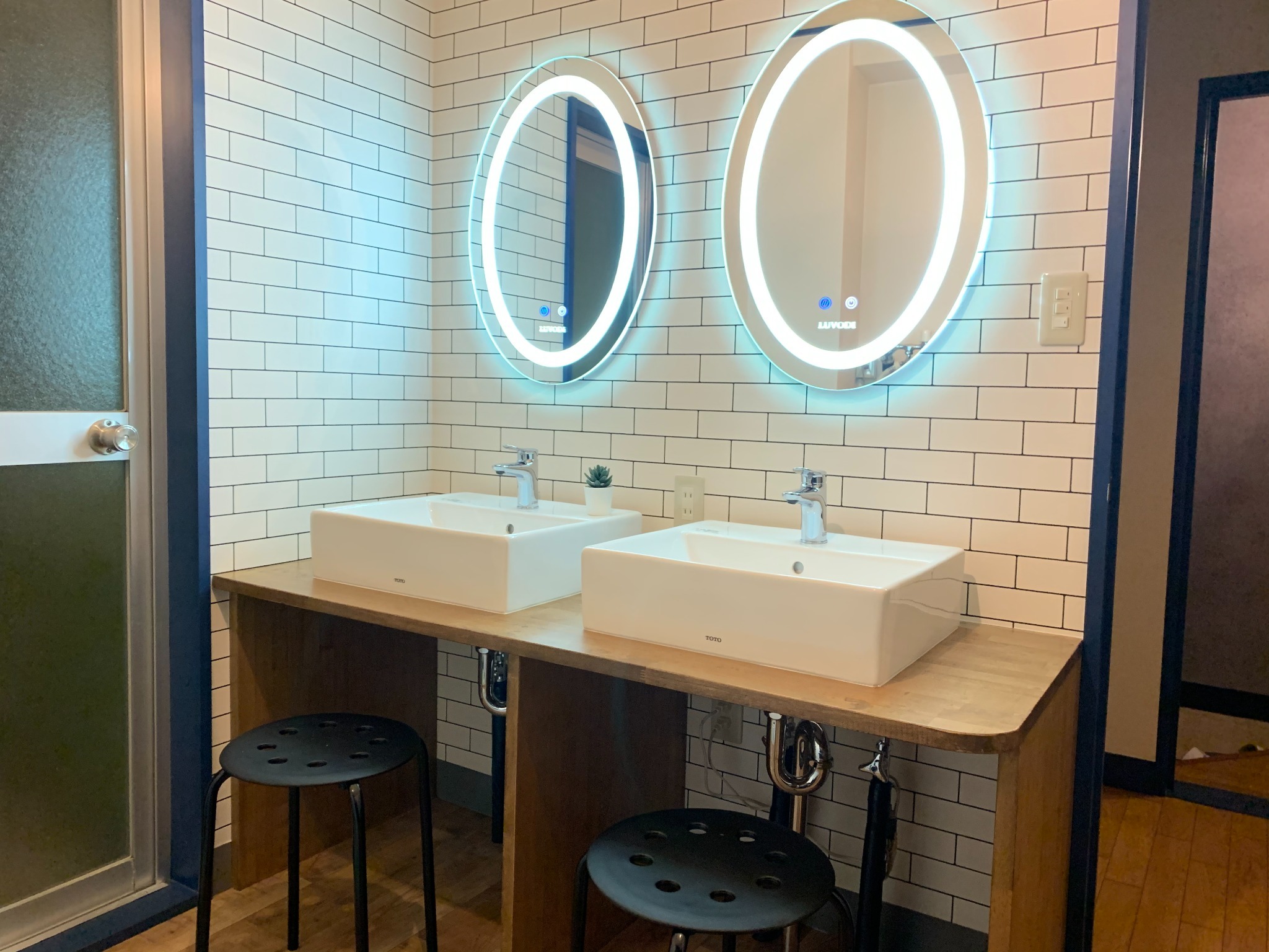 301号优越位置，步行五分钟即可到达尤巴