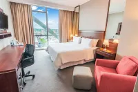 Four Points by Sheraton Los Angeles โรงแรมใน