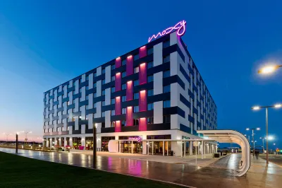 Moxy Vienna Airport Hôtels à : 