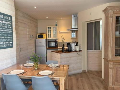 两卧室联排别墅