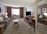 DoubleTree by Hilton West Edmonton Hotels in 
