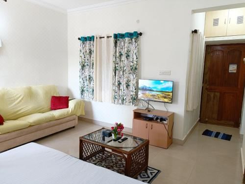 1 BHK near Calangute Beach A1-201One-Bedroom Apartment With Balcony