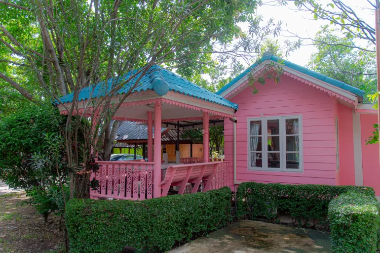ห้องสวีทแบบหนึ่งห้องนอนพร้อมระเบียง