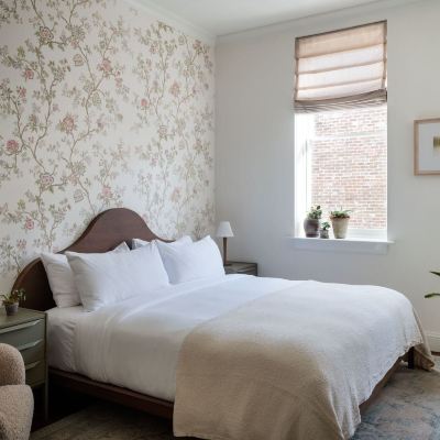 Standard One-Bedroom Room The Pinch Hotel Promo Code