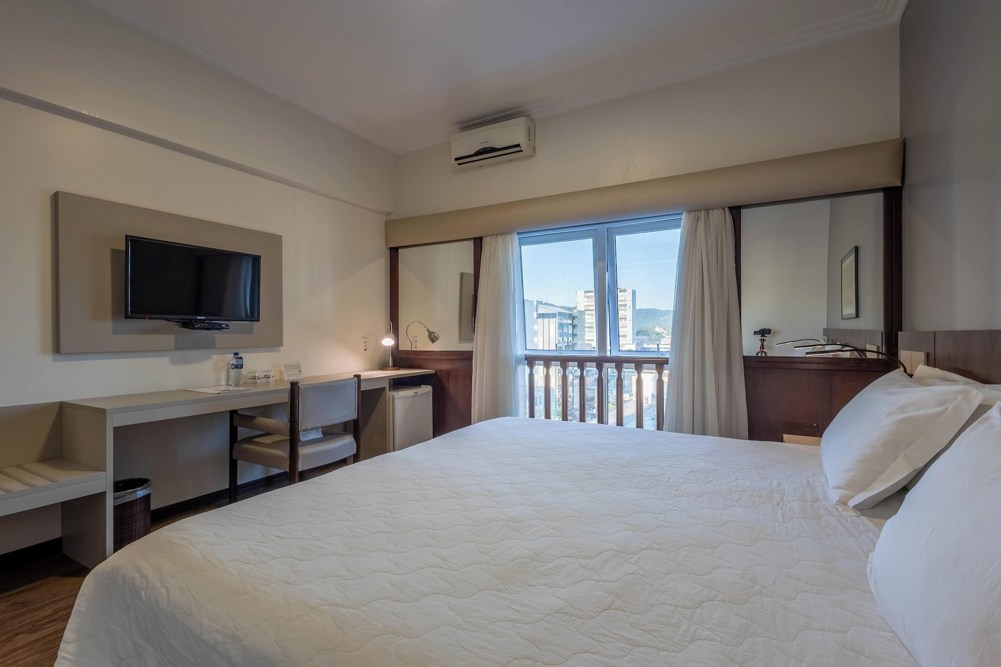 高级卡萨尔床房