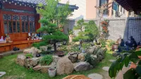Hanok1957