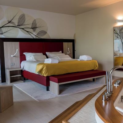 Suite with Hot Tub Hotel Griso Collection Promo Code