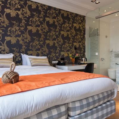 Deluxe Triple Room with Canal View Amsterdam Canal Hotel Promo Code