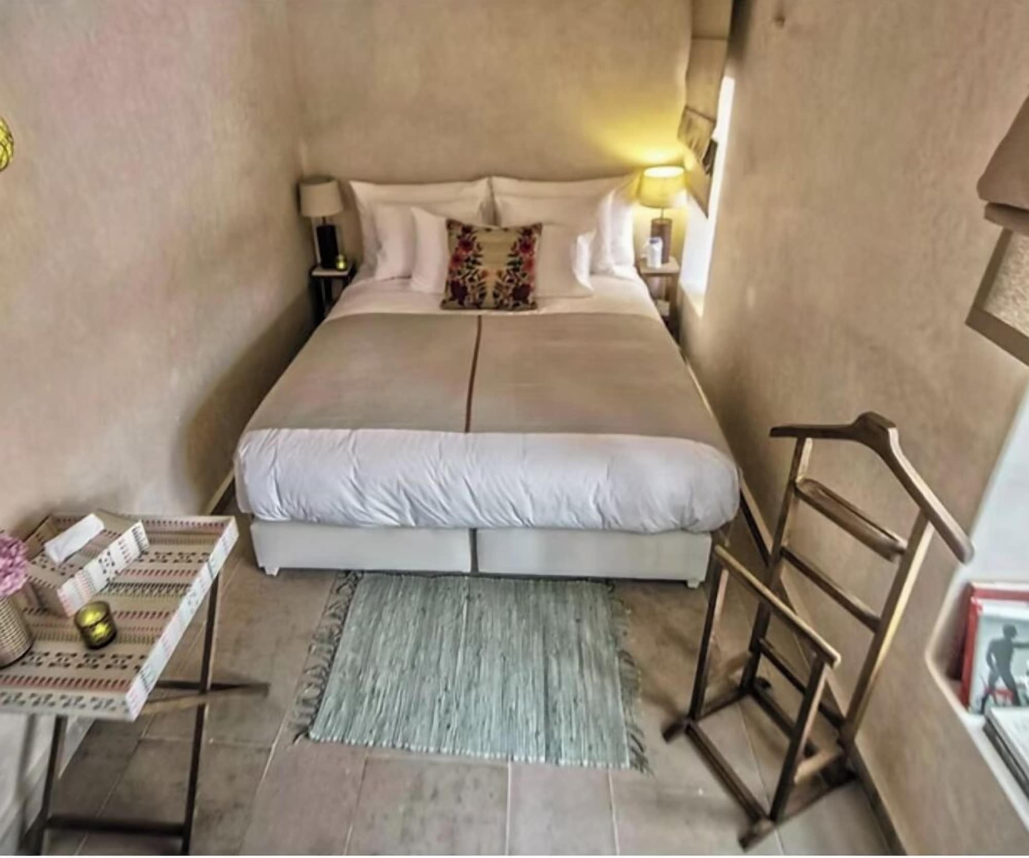 舒适房 - 带1张大床 - 禁烟（Sarah）