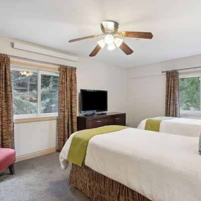 Standard Condo, 3 Bedrooms Falcon Point Promo Code