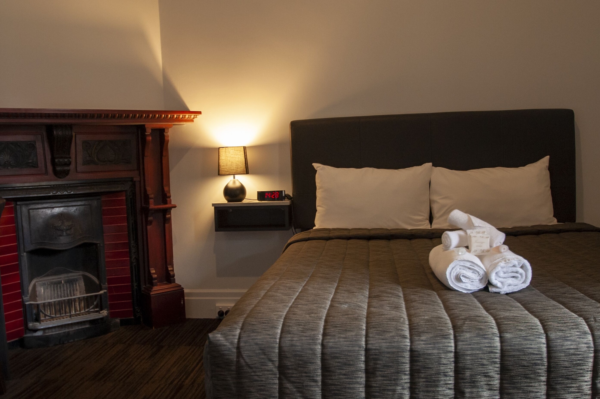 标准房，禁烟（大床套房）