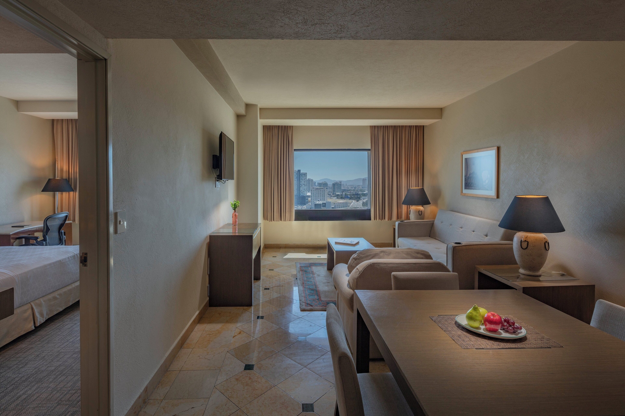 一卧室特大床套房