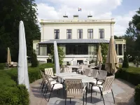 Kasteel De Vanenburg Hotels in Putten
