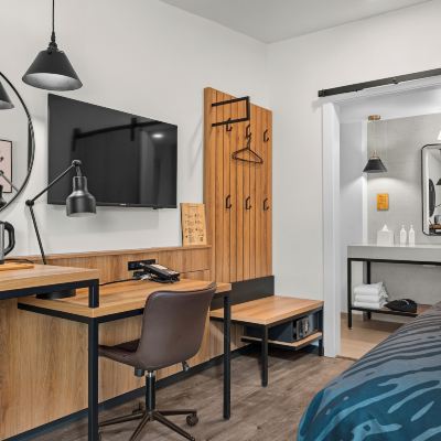 Deluxe King Room Marble Canyon Lodge Promo Code