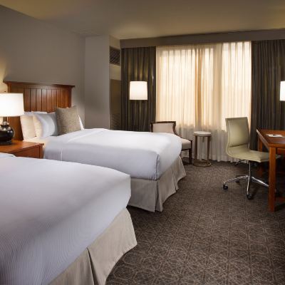 Two Double Room DoubleTree by Hilton Chicago - Oak Brook Promo Code