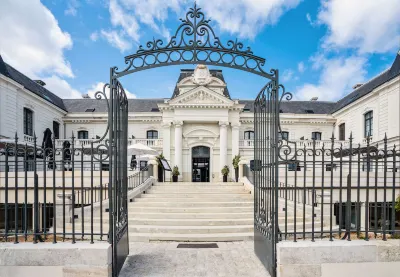 Best Western Plus Hotel de la Cite Royale Các khách sạn ở 
