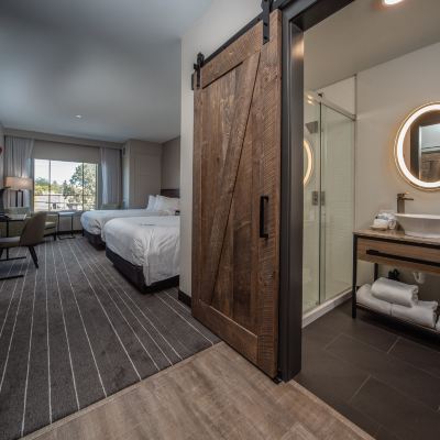 2 Queen Beds Room Hotel Windrow Promo Code