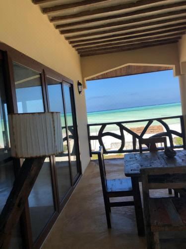 带海景豪华三人房