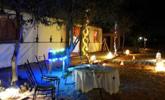 Room in Guest Room - Luxury Desert Camp - Merzouga