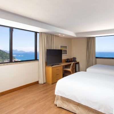 Ocean Front Family Suite 2 Double bed