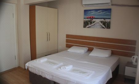Marti Hotel - Housity