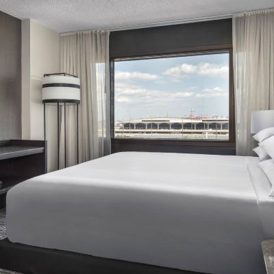 Airport View King Room Newark Liberty International Airport Marriott Promo Code
