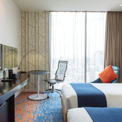 標準雙床房 可吸煙 曼谷暹羅智選假日酒店 （SHA Extra Plus）優惠