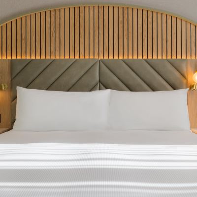 高級特大床房 北布里斯託爾希爾頓逸林酒店優惠