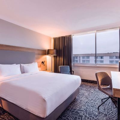 Friends & Family Stay- Multiple Rooms Radisson Hotel and Conference Centre London Heathrow Promo Code