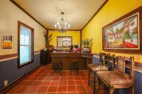 La Posada Inn