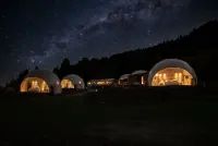 Cross Hill Lodge & Domes Hotels in 
