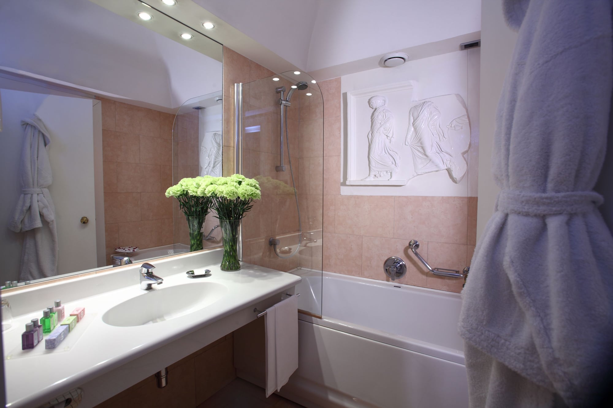 三人间（客人可使用健身房）