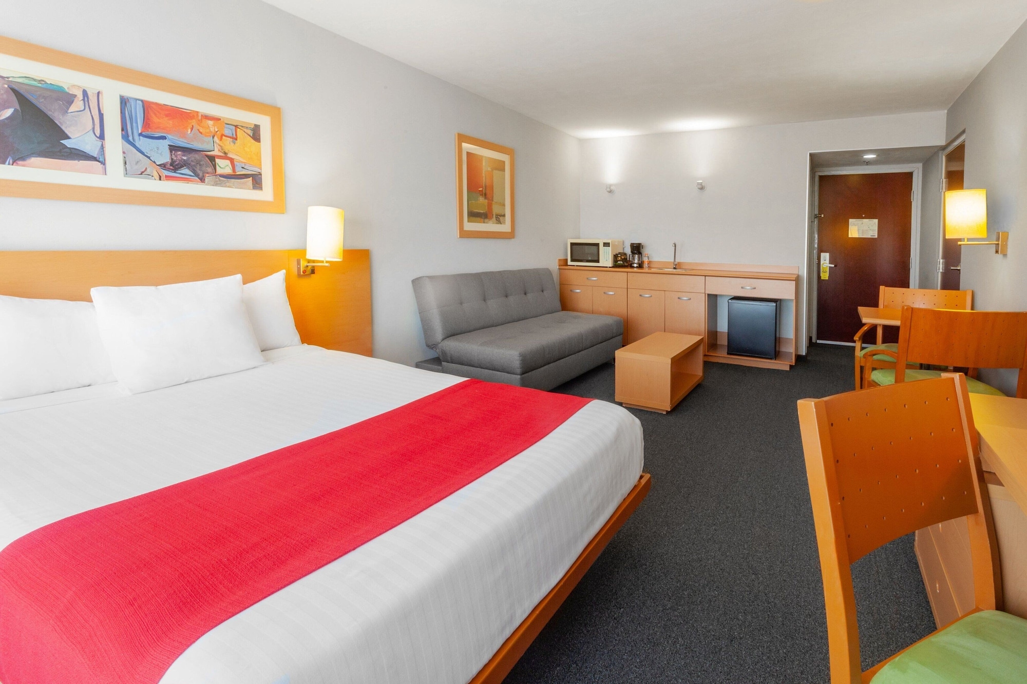 大床套房 - 带梳化床