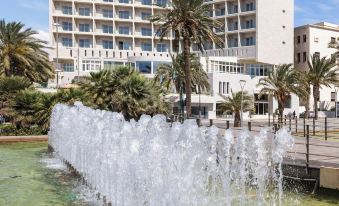 Ohtels Gran Hotel Almeria - Housity