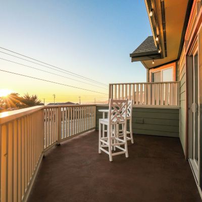 Honeymoon Suite, 1 King Bed, Non Smoking, Ocean View Cayucos Sunset Inn B&B Promo Code