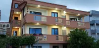 Adriatic Apartments Hotel a 