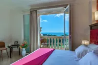 La Paloma Blanca Hotel