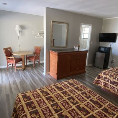Standard Room, 2 Double Beds Oak Tree Inn Promo Code