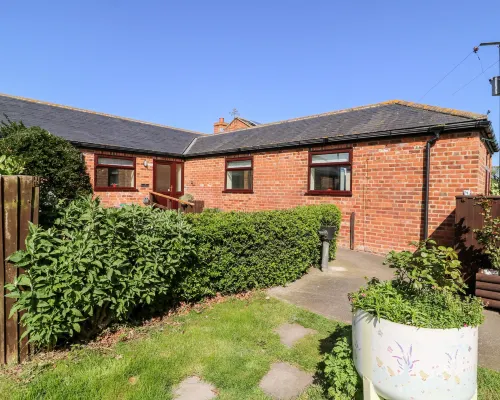 2 Pines Farm Cottages Hotels in Tadcaster
