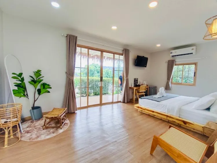 ห้องวิวสวนหย่อมที่มีลาน