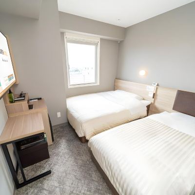 【禁煙】ツインルーム スーパーホテル湘南・藤沢駅南口 クーポン