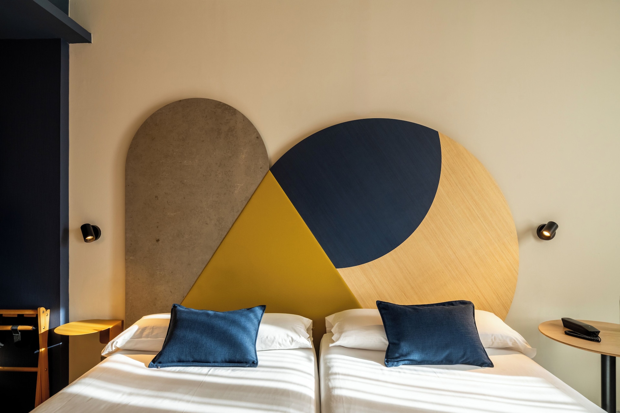 带阳台的双床间，可欣赏公园景观