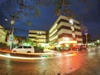 Holiday Plaza Hotel Hotele w: 