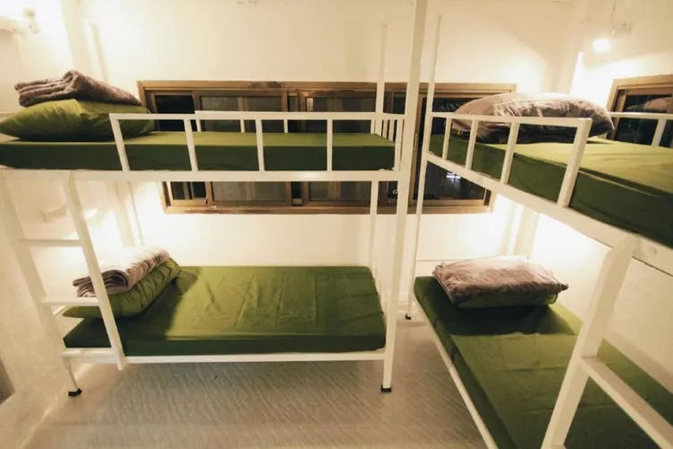 Bed in 6 Beds Mixed Dormitory