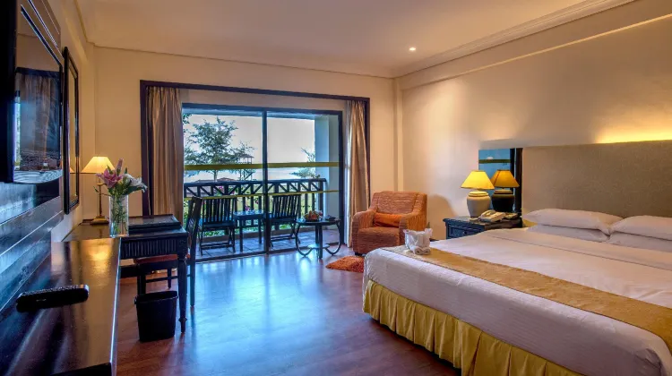 Nexus Resort & Spa Karambunai Room