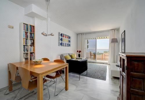 高级一卧室带阳台公寓