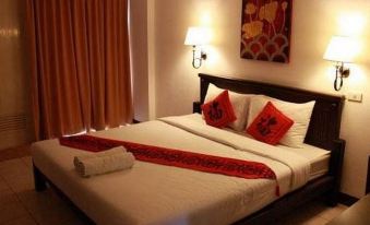 Nawarat Resort & Serviced Apartment