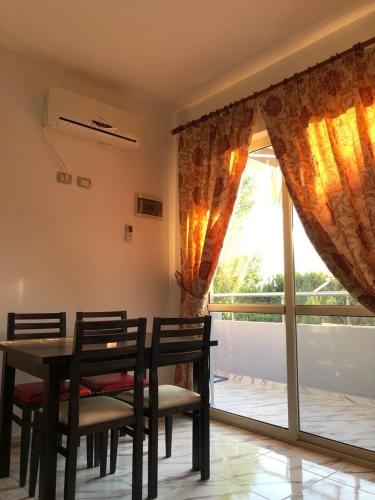 侧面海景家庭间