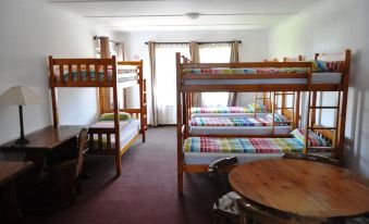 Backpacker Apartments