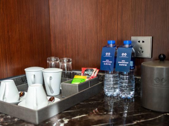 Roffar Tian Yue Gloria Plaza HotelKailai Quiet Elegance Family Room